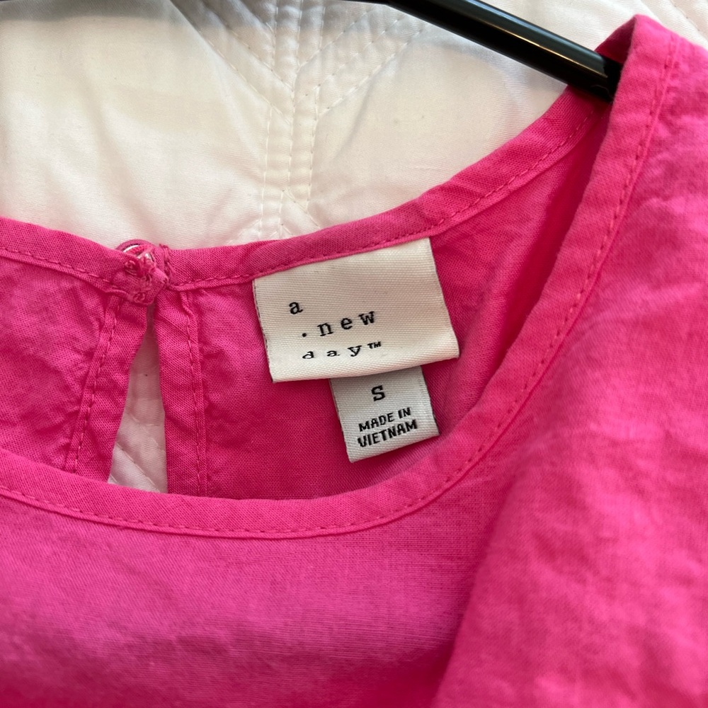 Pink blouse - Picture 3 of 3